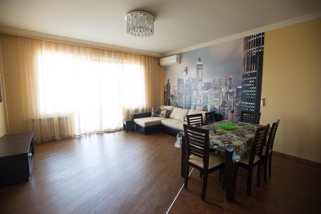 Batumi Appartments Pokój zdjęcie